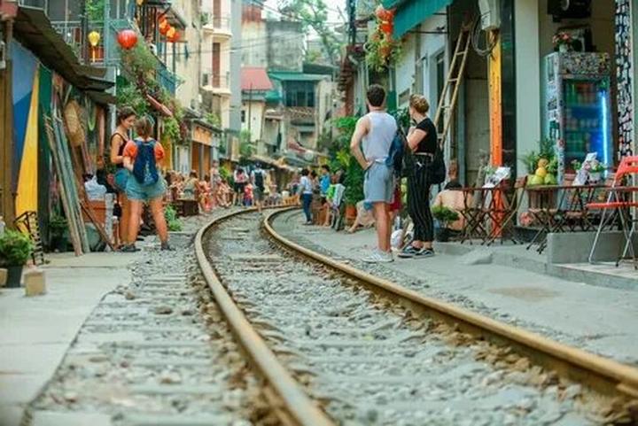 Chuyên gia Hotspot Matrix phân tích: 5 mẫu áo mùa hè hoàn hảo nhất và marketing video